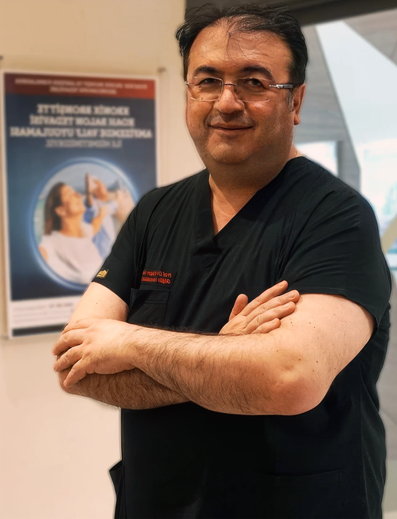 Göğüs hastalıkları uzmanı Prof. Dr. Yalçın Karakoca, cerrahi formasıyla